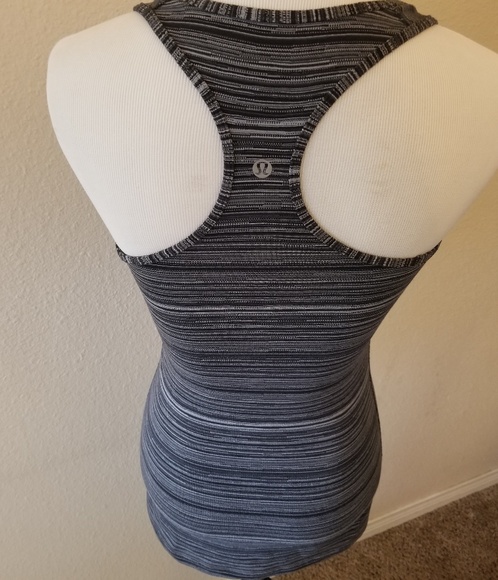 Lululemon Athletica tank top - Picture 2 of 3